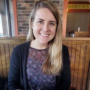 Meet your Posher, Courtney